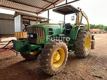 TRATOR JOHN DEERE 6110 ANO 2011