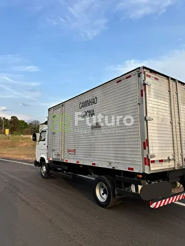 CAMINHÃO VOLKSWAGEN 9 150 ANO 2010