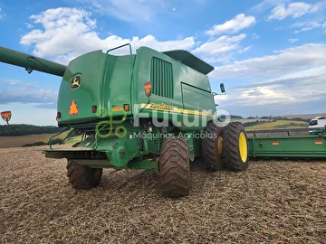 COLHEITADEIRA JOHN DEERE STS 9750 ANO 2004