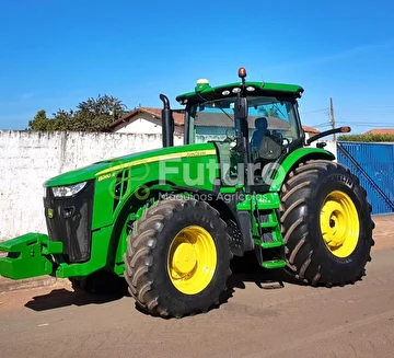 TRATOR JOHN DEERE 8260R ANO 2014