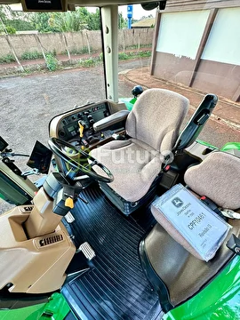 TRATOR JOHN DEERE 7230J ANO 2022