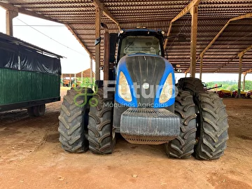 TRATOR NEW HOLLAND T8.385 ANO 2013