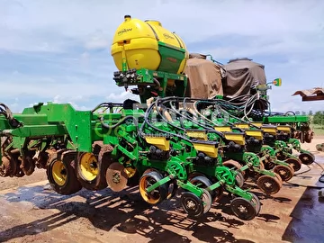 PLANTADEIRA JOHN DEERE DB 50 ANO 2018