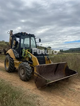 RETROESCAVADEIRA CATERPILLAR 416E ANO 2013