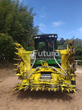 FORRAGEIRA JOHN DEERE 7380 ANO 2013