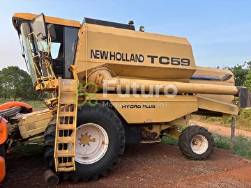 COLHEITADEIRA NEW HOLLAND TC 59 ANO 2000