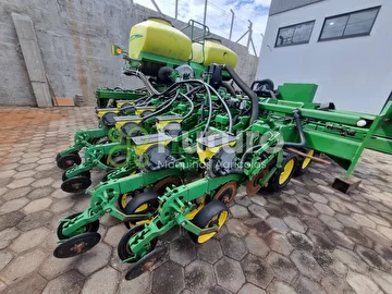 PLANTADEIRA JOHN DEERE DB ANO 2015