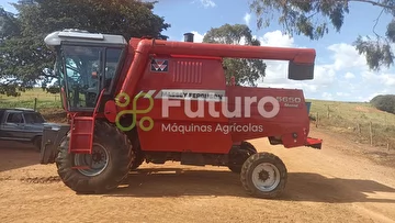 COLHEITADEIRA MASSEY FERGUSON 5650 ANO 2008