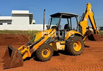 RETROESCAVADEIRA NEW HOLLAND LB 110 ANO 2010