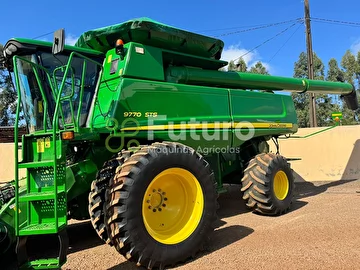 COLHEITADEIRA JOHN DEERE 9770 ANO 2013