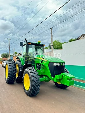 TRATOR JOHN DEERE 7225J ANO 2011