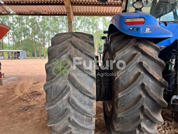 TRATOR NEW HOLLAND T8.385 ANO 2013