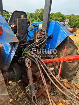 TRATOR NEW HOLLAND TL 85 ANO 2007