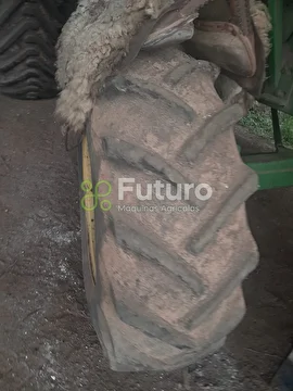 COLHEITADEIRA JOHN DEERE 1550 ANO 2002