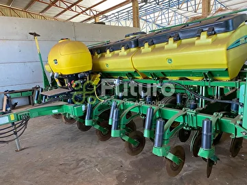 PLANTADEIRA JOHN DEERE 2113 ANO 2009