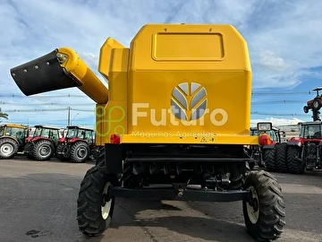 COLHEITADEIRA NEW HOLLAND TX 4.90 ANO 2022