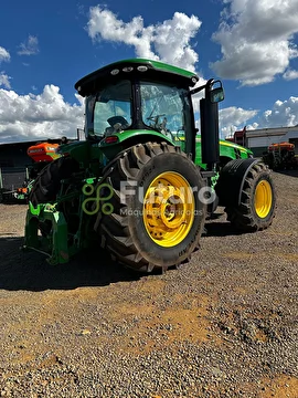 TRATOR JOHN DEERE 8295 ANO 2017