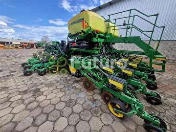 PLANTADEIRA JOHN DEERE DB ANO 2015