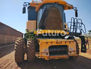 COLHEITADEIRA NEW HOLLAND CR 6080 ANO 2014