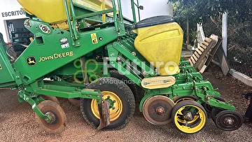 PLANTADEIRA JOHN DEERE 1109 ANO 2011