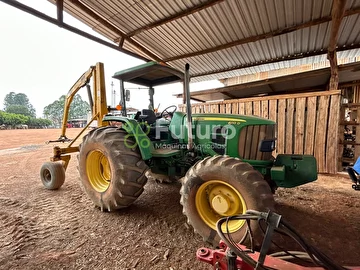 TRATOR JOHN DEERE 6110 ANO 2011