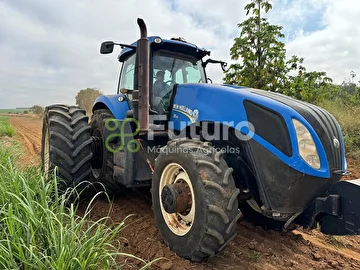 TRATOR NEW HOLLAND T8.385 ANO 2013