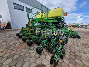 PLANTADEIRA JOHN DEERE DB ANO 2015