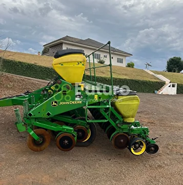 TANDEM PLANTADEIRA JOHN DEERE 1111 ANO 2009