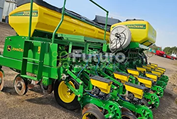 PLANTADEIRA JOHN DEERE 2113 CCS ANO 2021