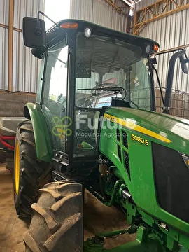 TRATOR JOHN DEERE 5080E ANO 2022