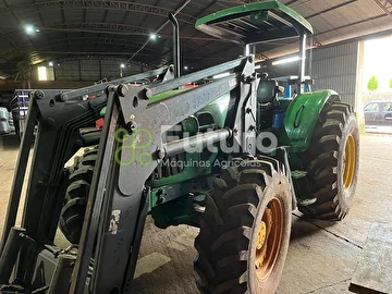 TRATOR JOHN DEERE 6125E ANO 2011