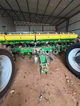 PLANTADEIRA JOHN DEERE 2117 ANO 2017