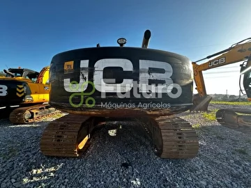 ESCAVADEIRA JCB JS220 ANO 2021