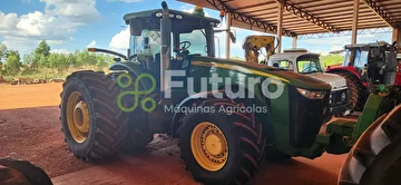 TRATOR JOHN DEERE 8335R ANO 2012