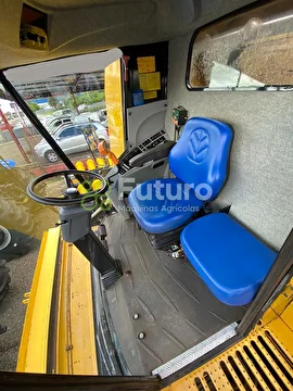 COLHEITADEIRA NEW HOLLAND TC 5090 ANO 2011