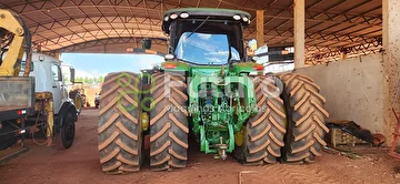 TRATOR JOHN DEERE 8335R ANO 2012