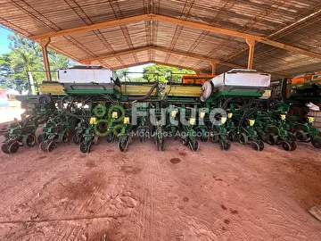 PLANTADEIRA JOHN DEERE 2122 ANO 2009