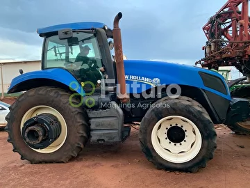 TRATOR NEW HOLLAND T8.385 ANO 2013