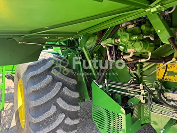 COLHEITADEIRA JOHN DEERE 1550 ANO 2008