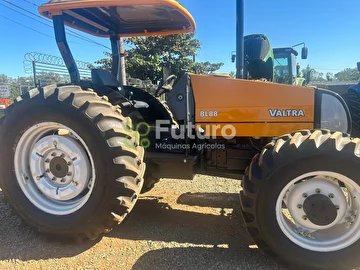 TRATOR VALTRA BL88 ANO 2008