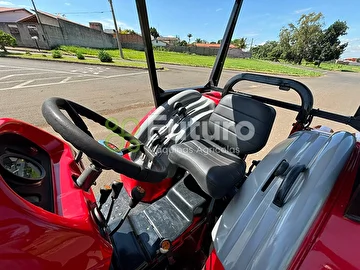 TRATOR MASSEY FERGUSON 4275 ANO 2013