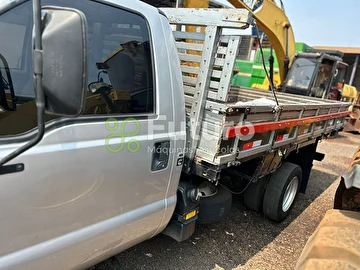 CAMINHONETA FORD F4000 ANO 2019