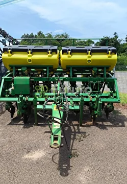 PLANTADEIRA JOHN DEERE 1107 ANO 2014