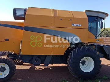 COLHEITADEIRA VALTRA BC 4500 ANO 2011