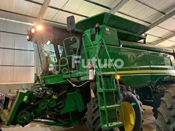 COLHEITADEIRA JOHN DEERE STS 9470 ANO 2013