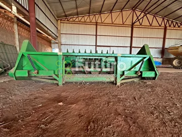 PLATAFORMAS JOHN DEERE 205 S/ ANO