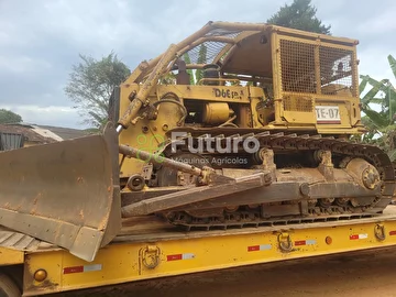 TRATOR DE ESTEIRA CATERPILLAR D6ESR ANO 1994