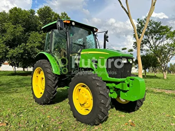 TRATOR JOHN DEERE 5090E ANO 2015