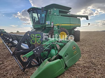 COLHEITADEIRA JOHN DEERE STS 9750 ANO 2004