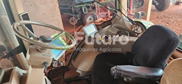 TRATOR JOHN DEERE 8335R ANO 2012